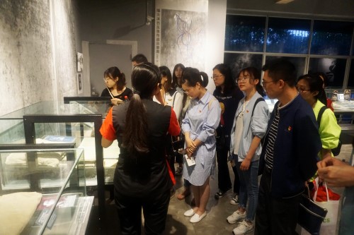 图片2.jpg 图片2.jpg